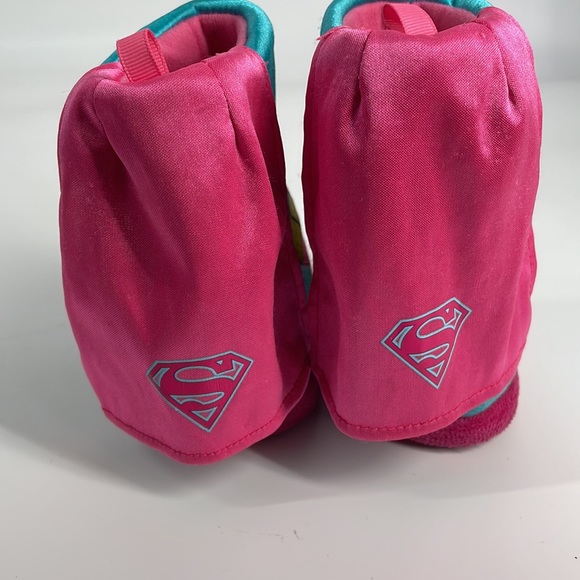 HOST PICK-   Super Girl Toddler Slippers Blue/Pink Size 5/6 - Picture 6 of 11